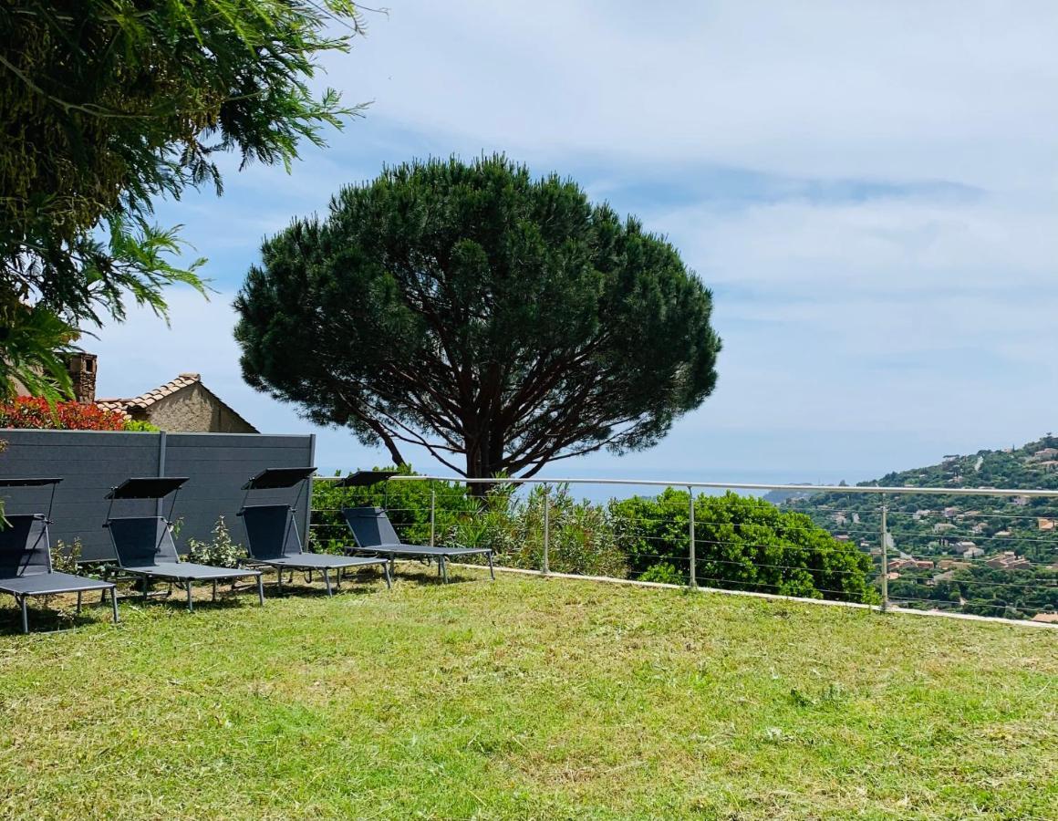 Maison Avec Vue Panoramique Cavalaire-sur-Mer Eksteriør billede