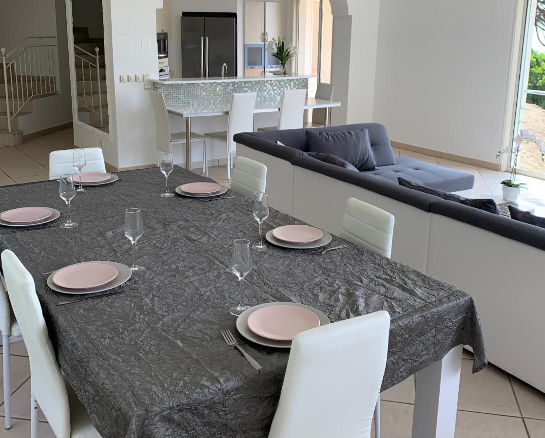 Maison Avec Vue Panoramique Cavalaire-sur-Mer Eksteriør billede